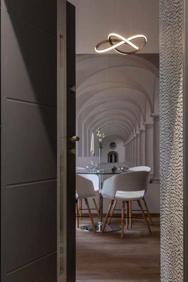 Premium Apartment By Hi5-King Street'S Luxury Suite Budapest Exterior foto