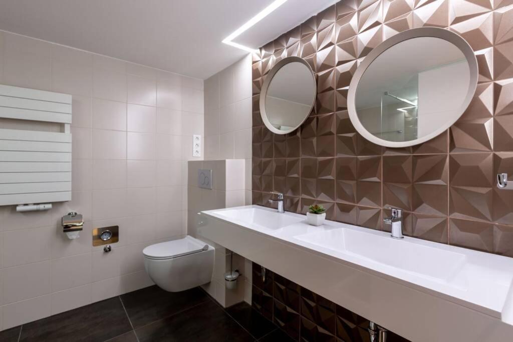 Premium Apartment By Hi5-King Street'S Luxury Suite Budapest Exterior foto